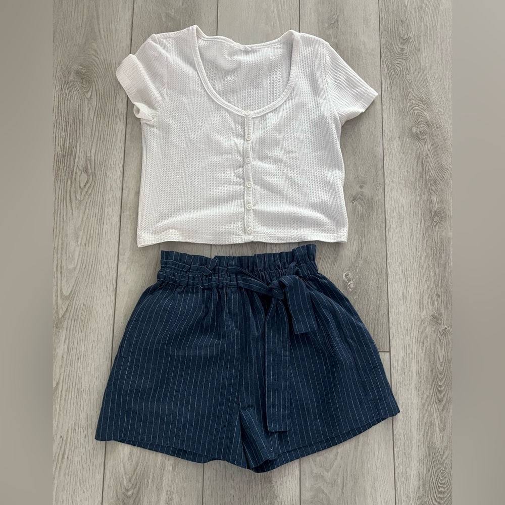 Nordstrom Women’s J.O.A Paperbag Shorts! Includes free Elodie top!
